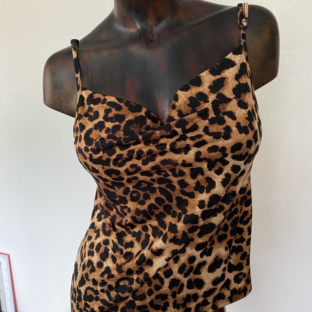 Leopard top